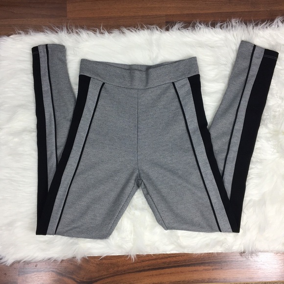 Topshop Pants - FINAL MARKDOWN/topshop/ jogger with black stripes